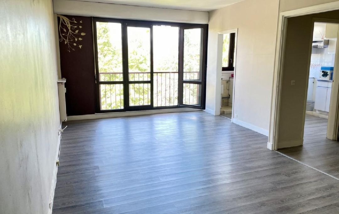 KAZA IMMOBILIER : Appartement | CORBEIL-ESSONNES (91100) | 65 m2 | 128 000 € 