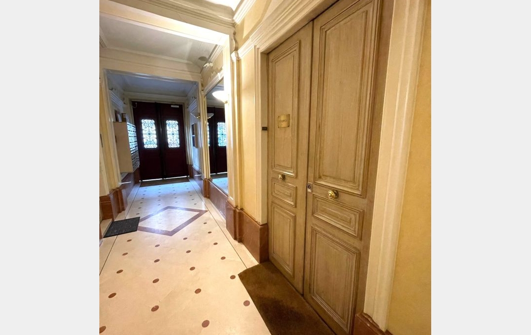 KAZA IMMOBILIER : Appartement | PARIS (75007) | 24 m2 | 275 000 € 