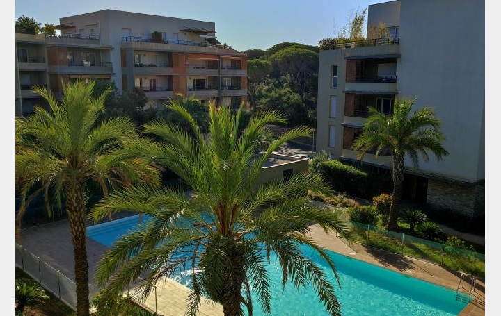 Maison   FREJUS  43 m2 900 € 