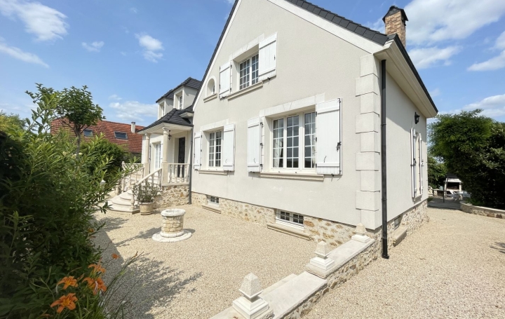 Maison   SAINT-FARGEAU-PONTHIERRY  190 m2 567 000 € 